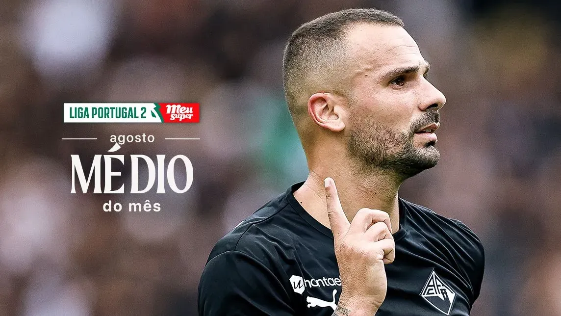 Médio da Académica eleito o melhor de agosto